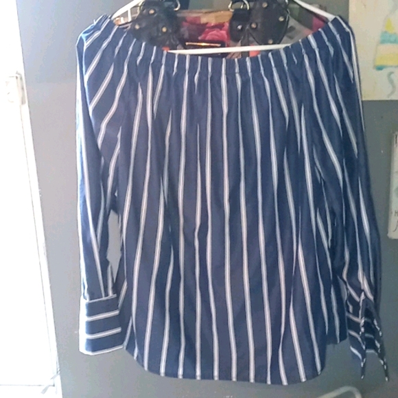 KONTROL Contemporary Pinstripe Off The Shoulder - Picture 5 of 7